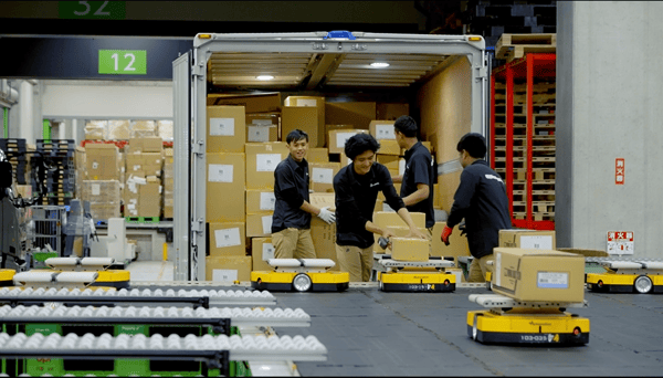 RaaSで導入できる仕分けロボット「t-Sort」